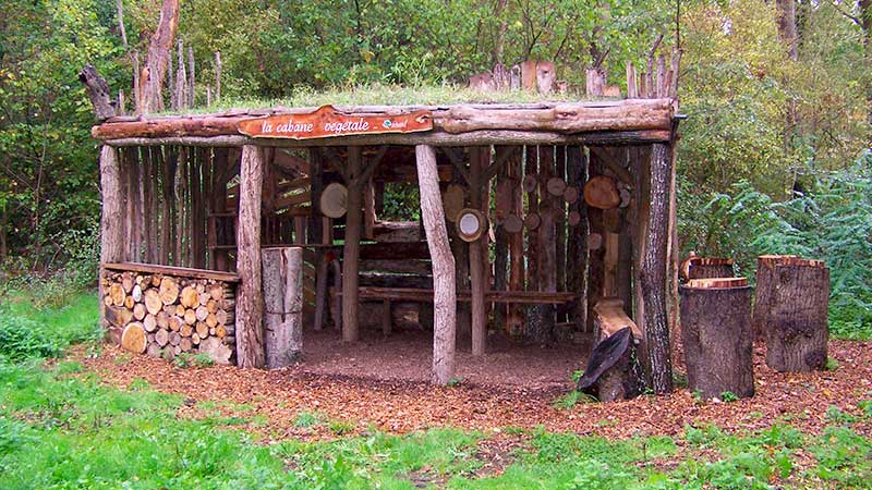 La cabane d'ARBRISSEL sur les sentes de Fondoire prête pour accueillir les amoureux de la Nature